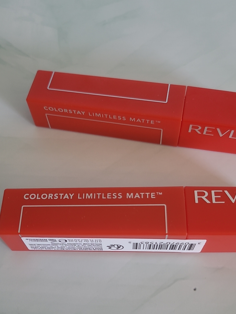 Revlon Colorstay Limitless Matte 009 Hot Take - Set of 2 - Picture 4 of 5